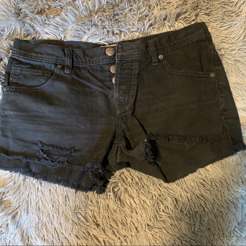 FREE PEOPLE - Black denim shorts